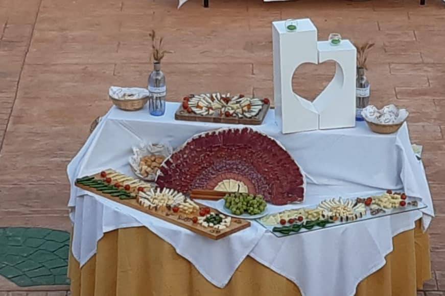 Mesa de quesos e ibéricos