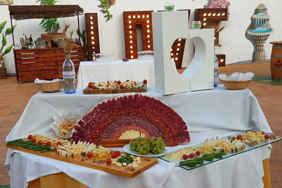 Mesa de quesos e ibéricos