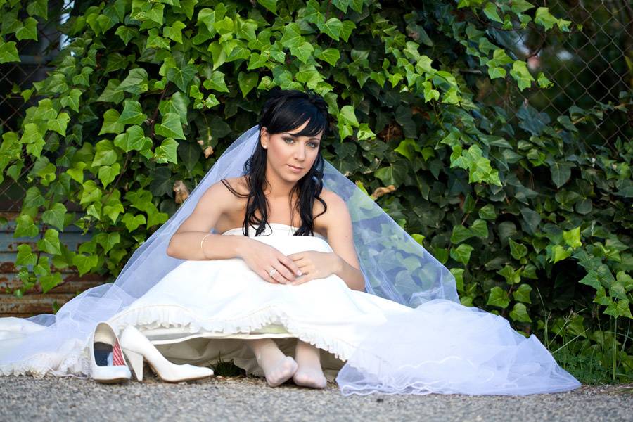 Trash the dress (fotos únicas, divertidas, sin preocuparnos del vestido)