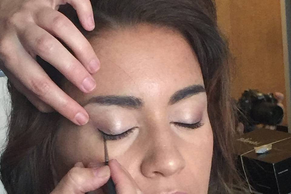 Maquillaje natural con luz