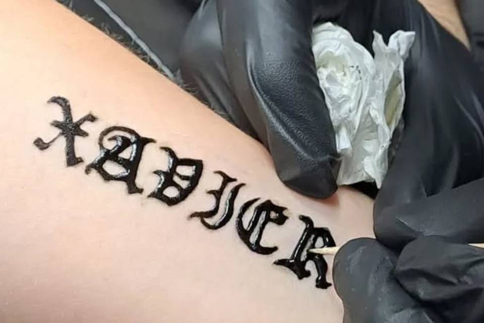 Tatuajes de hena y jagua
