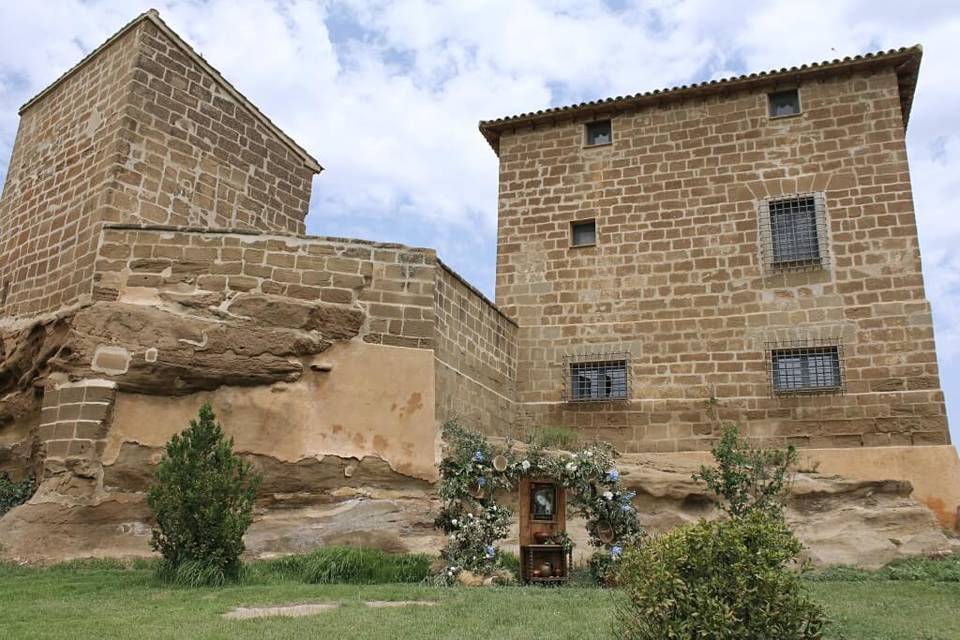 Altar-Castillo de Corvinos