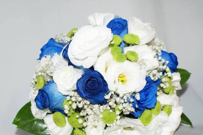 Bouquet con algo azul