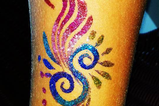 Tatoos temporales con purpurina