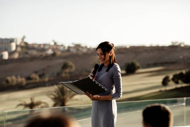 Anita del Río  - Wedding Speaker