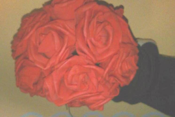 10 rosas rojas