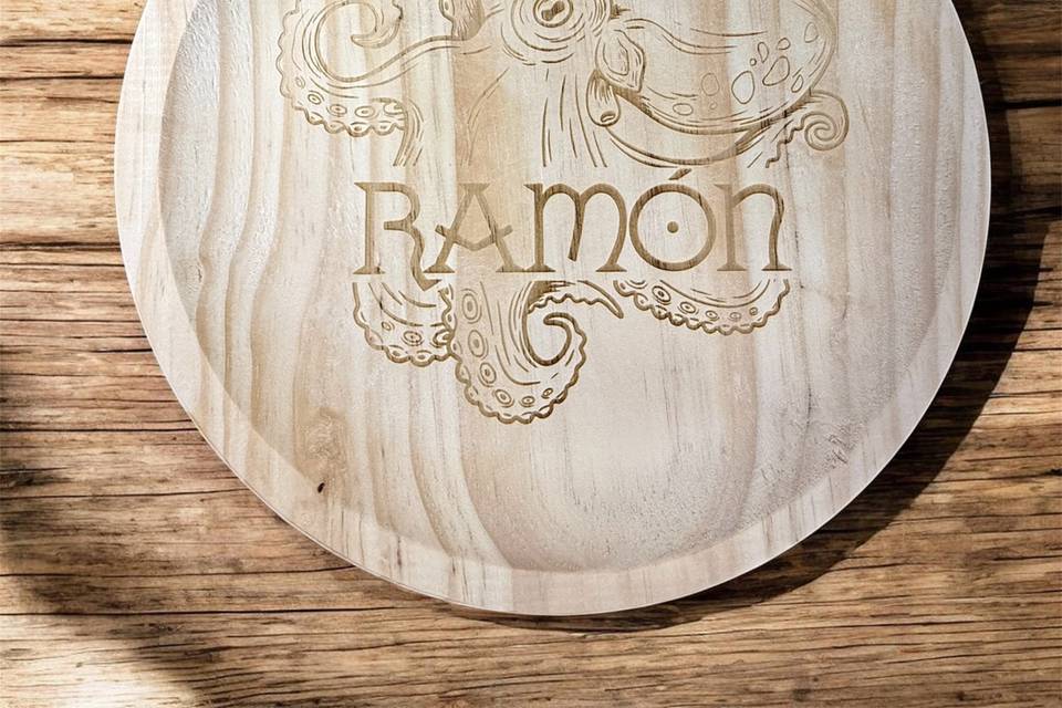Plato de pulpo personalizable