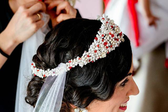 Diadema con velo