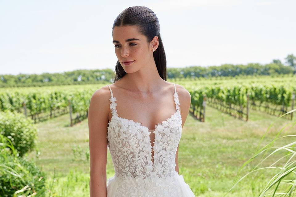 Novias con sobrefalda