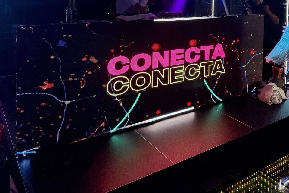 Mas Can ferrer + Pantalla LED