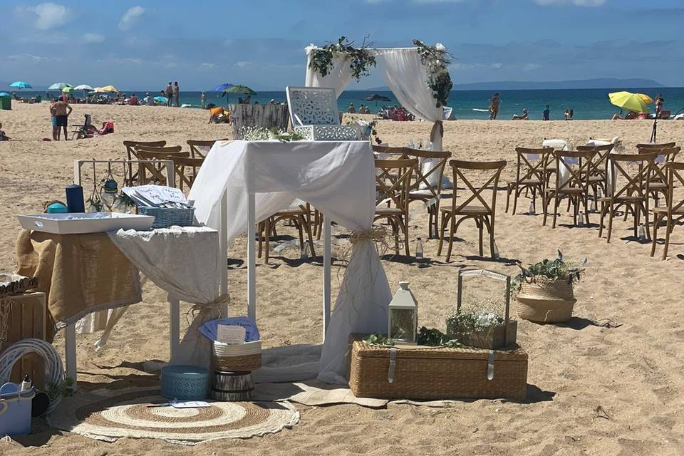 Boda civil en la playa