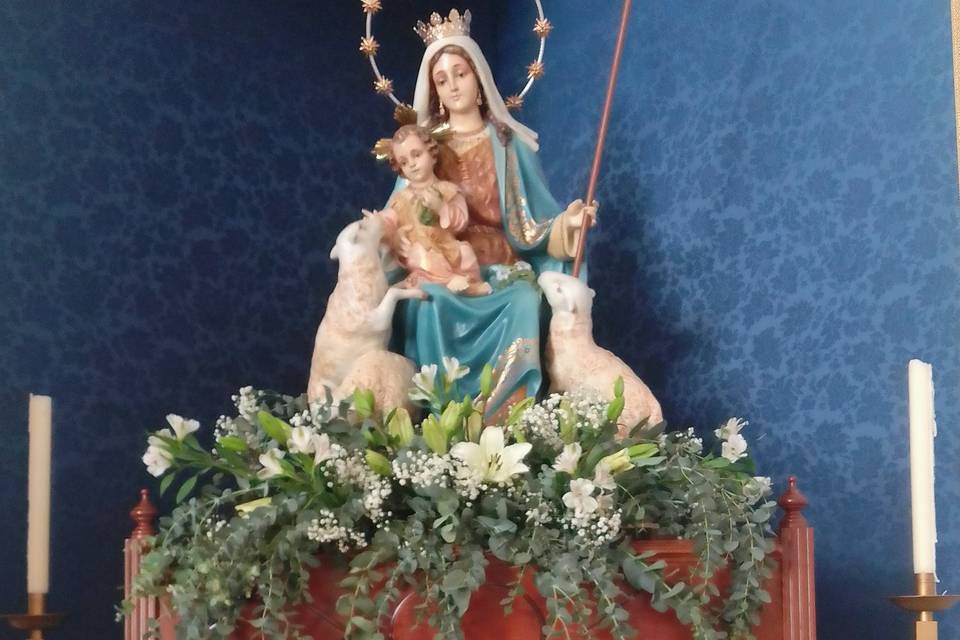 Decoracion floral virgen