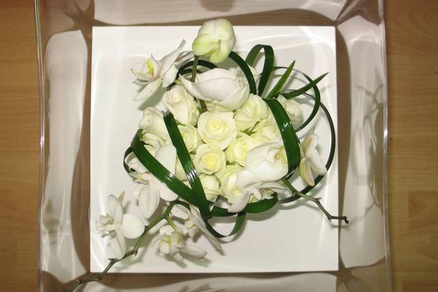 Ramo Rosas y Orquídeas