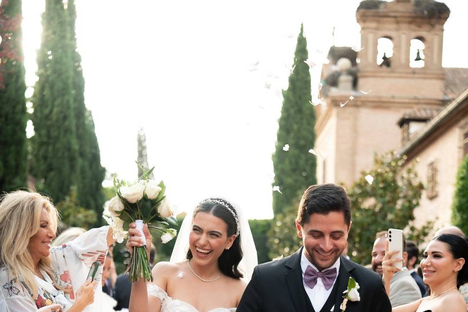 Salida de los novios