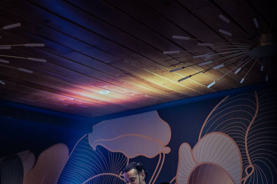 VuestraFiesta Cabina DJ