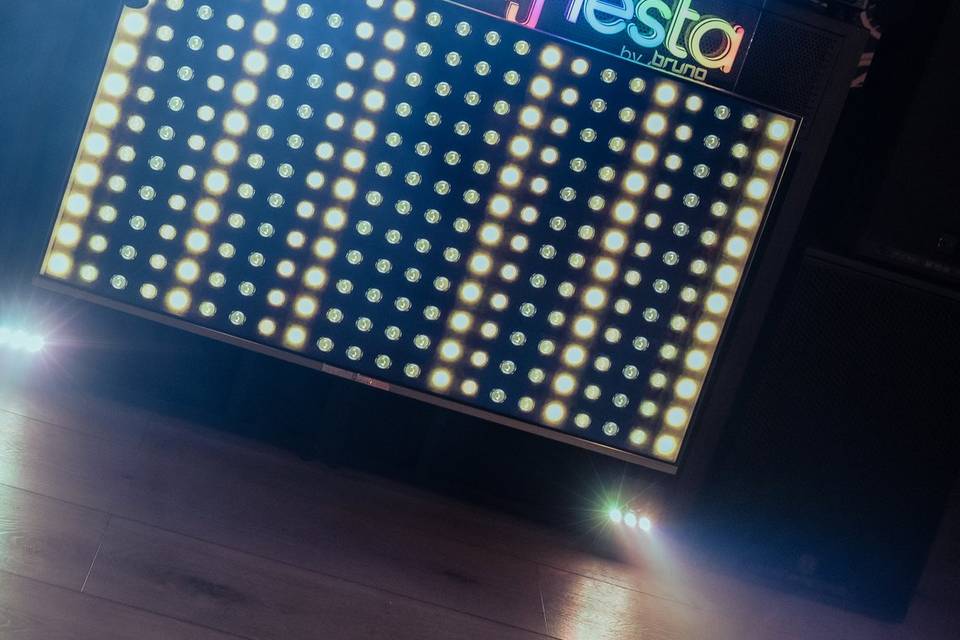 VuestraFiesta Neon