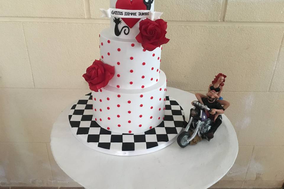 Pin up wedding cake