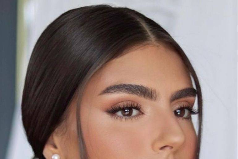 Peinado y maquillaje