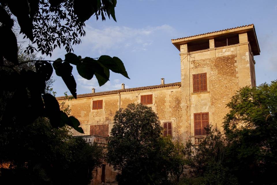 Fachada y torre