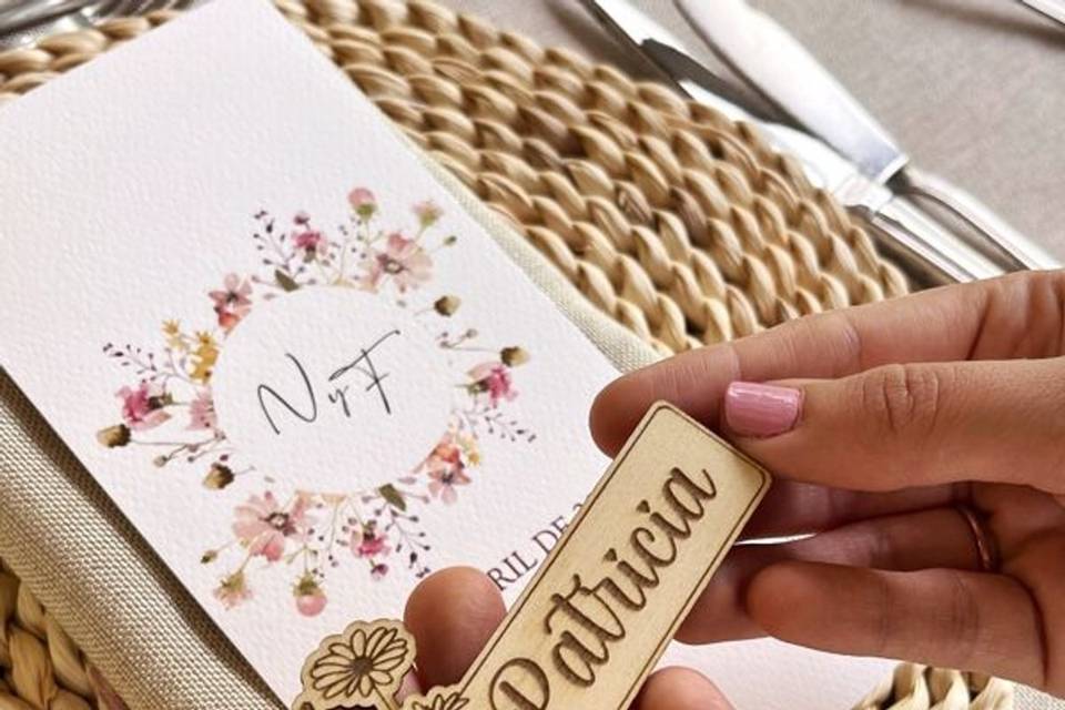 Marcasitios personalizados de madera