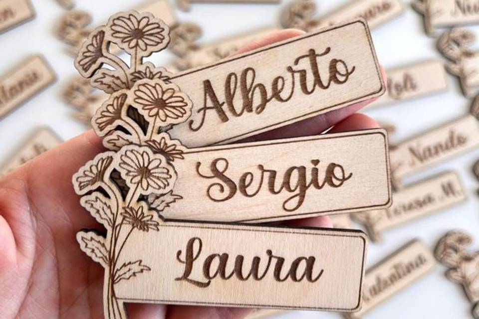 Marcasitios personalizados de madera