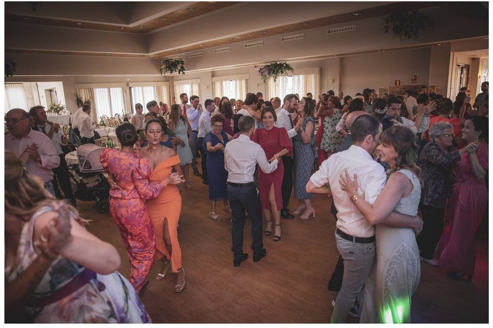 Baile