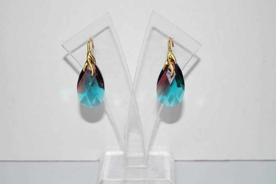 Pendientes tornasolados azul