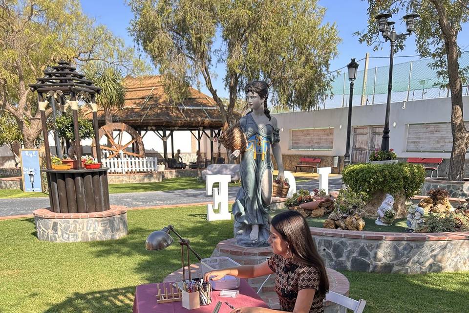 Andrea Reyes Live Art