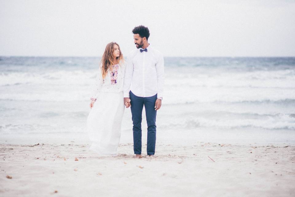 Novios en la playa