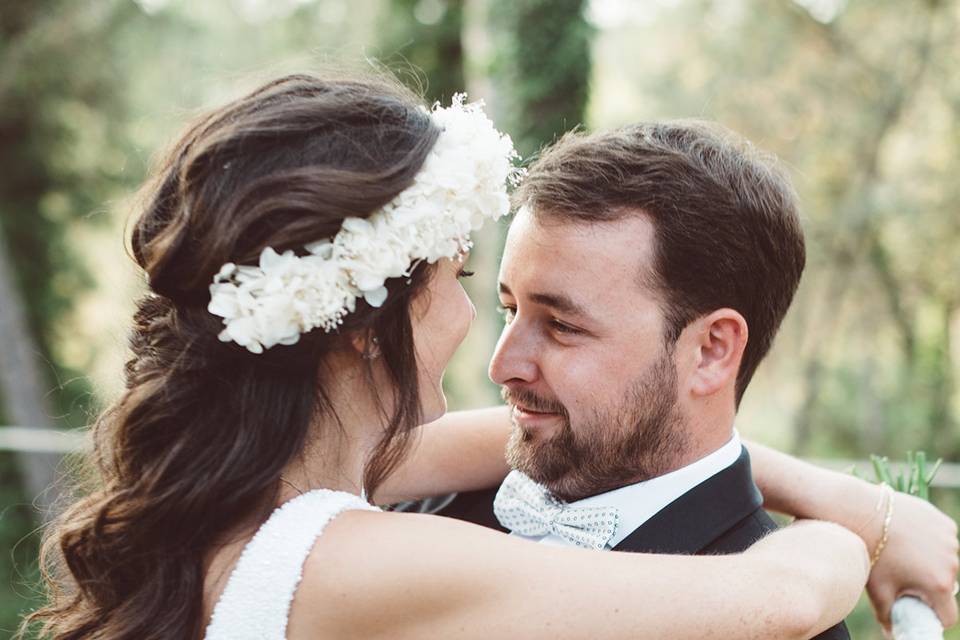 Novios en el bosque