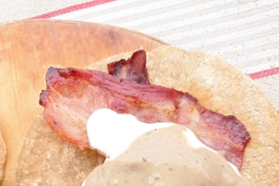 Talo de panceta con boletus