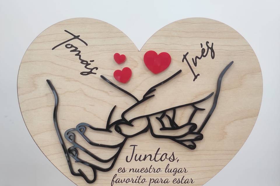 Corazón en madera grabada
