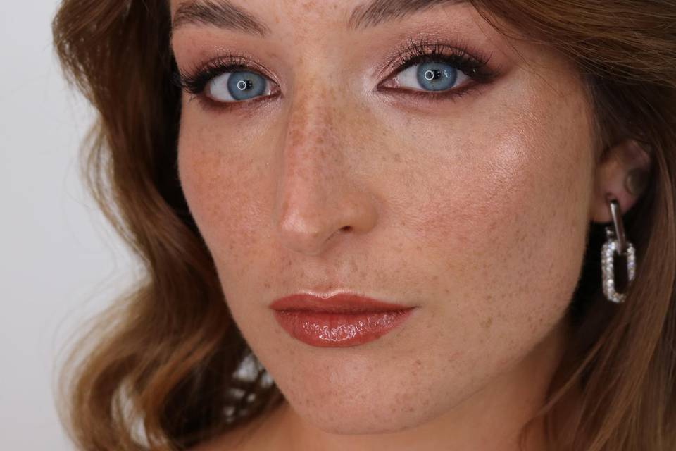Bridal make up