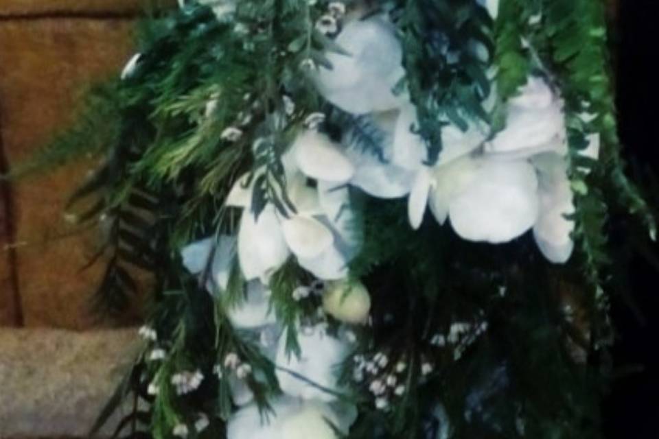 Ramo de novia orquídeas cascada