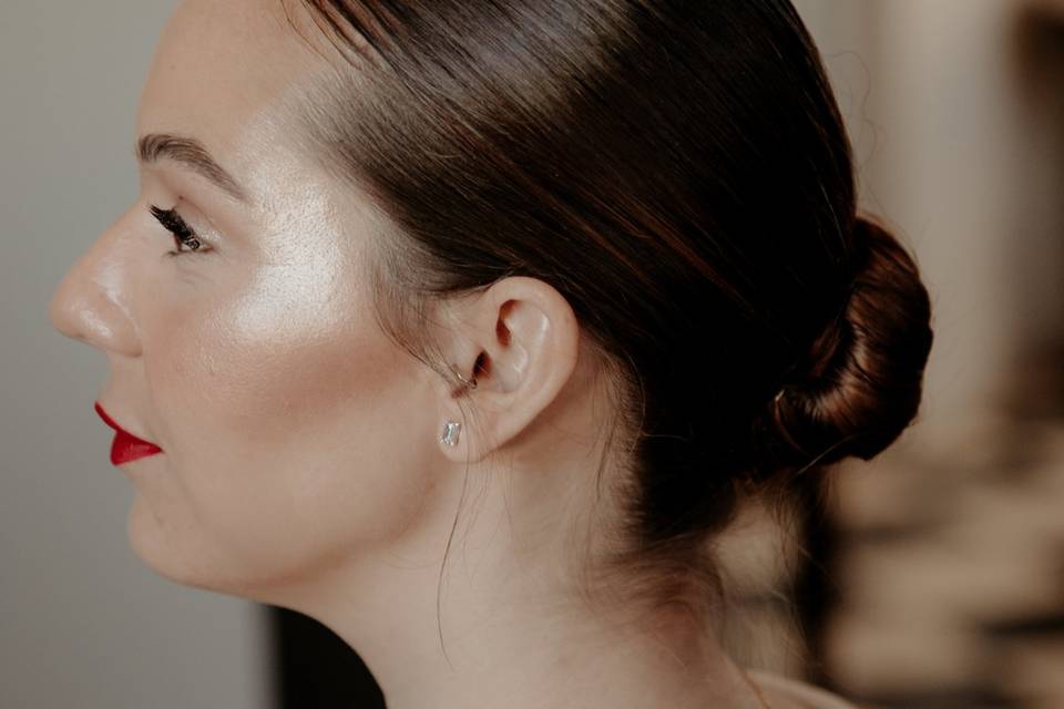 Maquillaje y peinado novia
