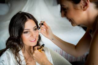 Cristina Tavira - make up artist