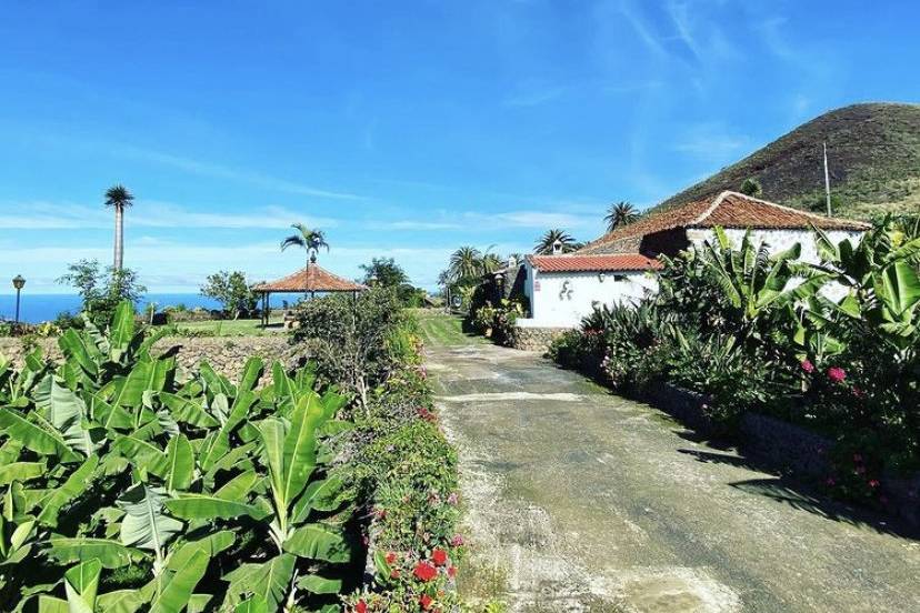 Entrada a la finca