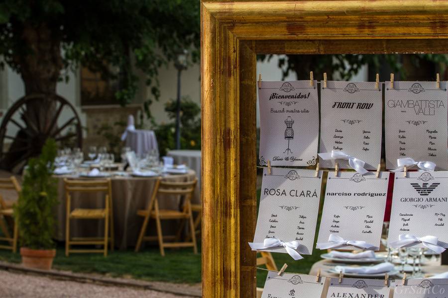 Banquete en jardín