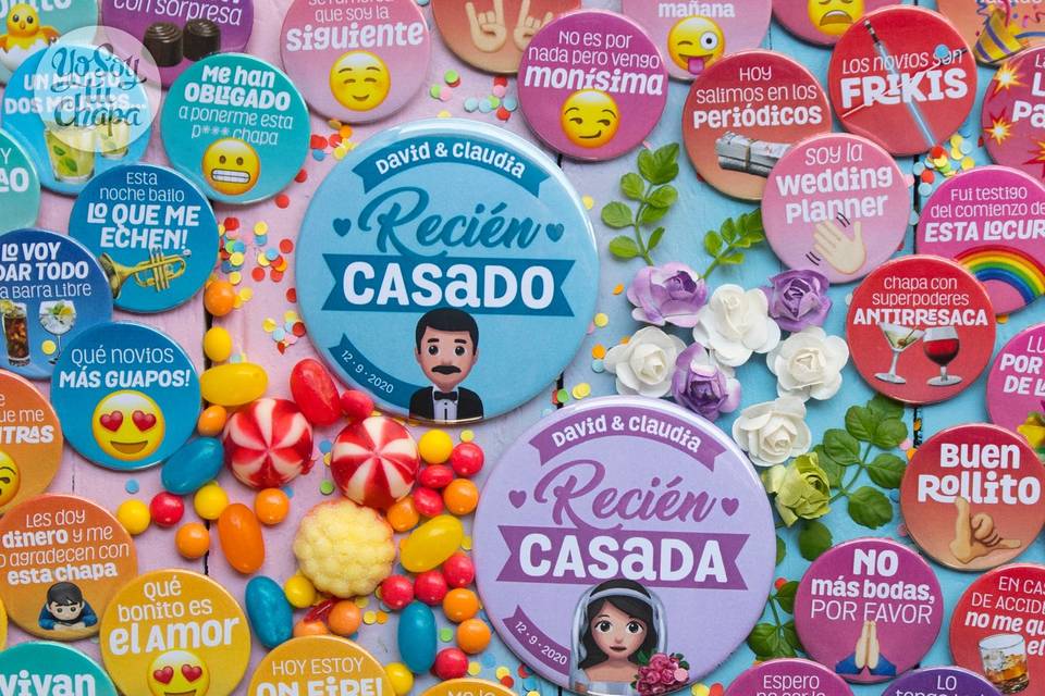 Chapas de novios recién casados