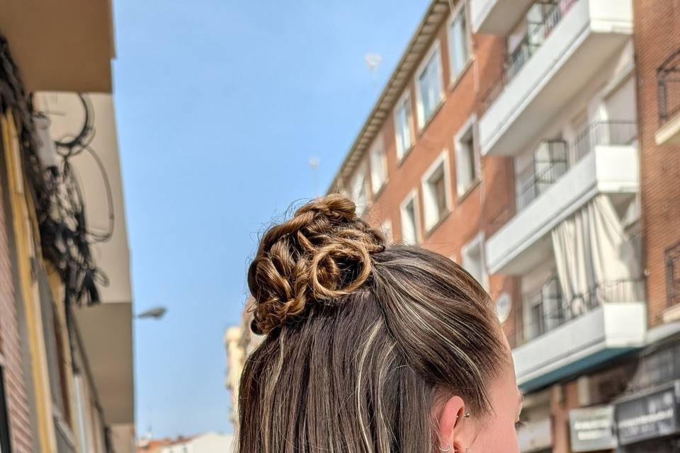 Semi recogido