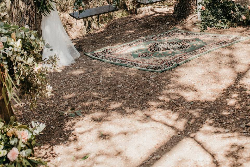 Decoración de escalinata al altar