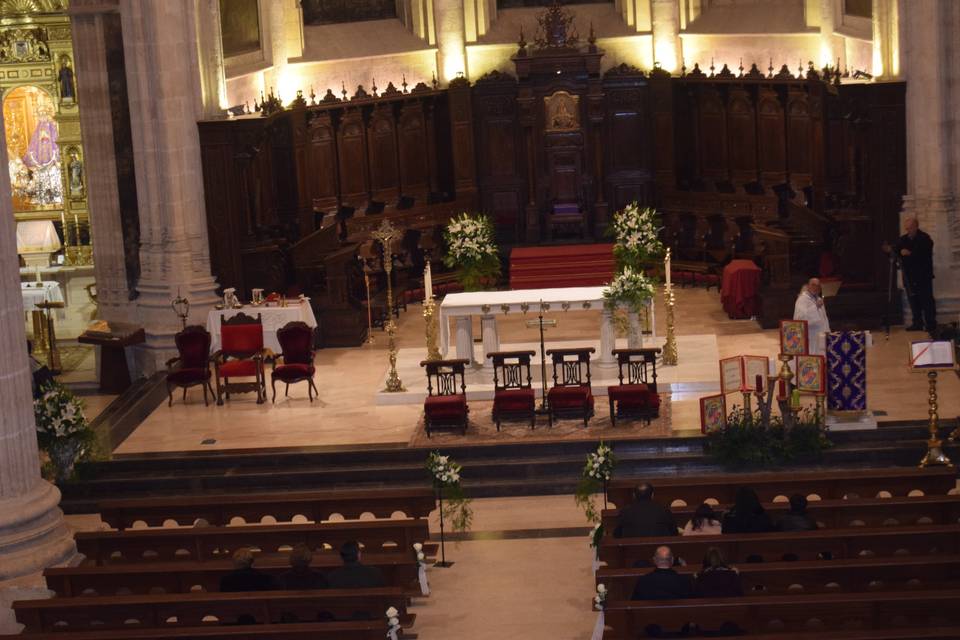 Interior de la catedral