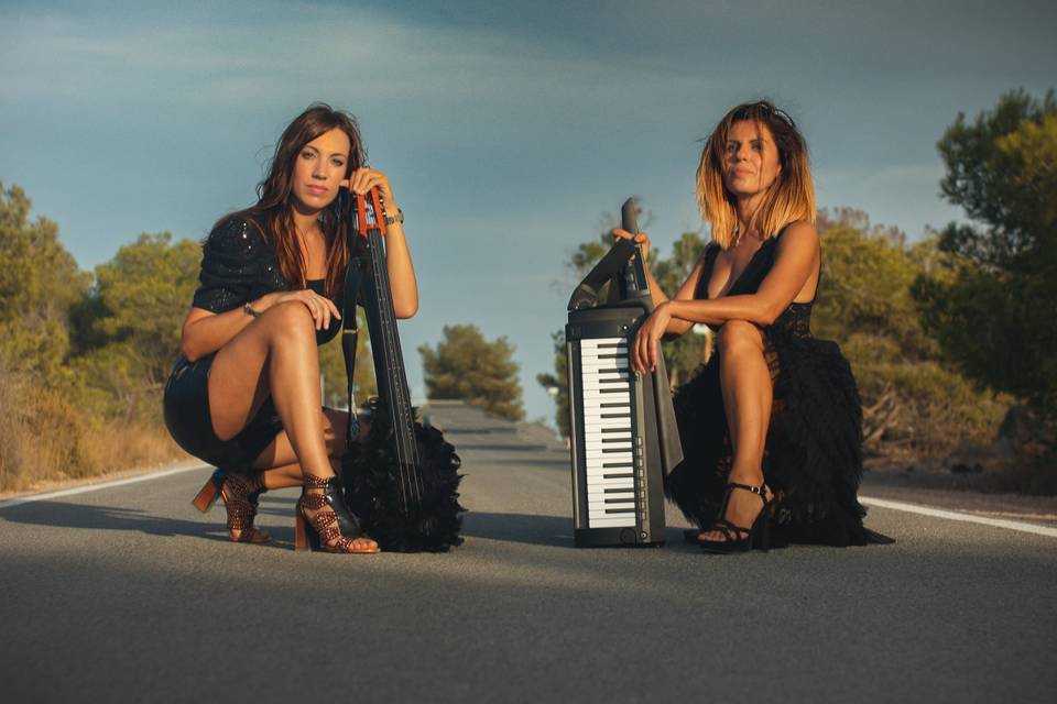 Dúo Keytar y cello eléctrico