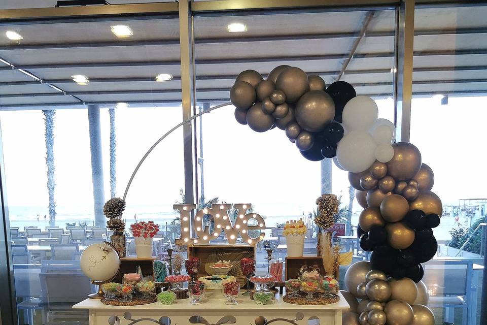 Mesa con globos