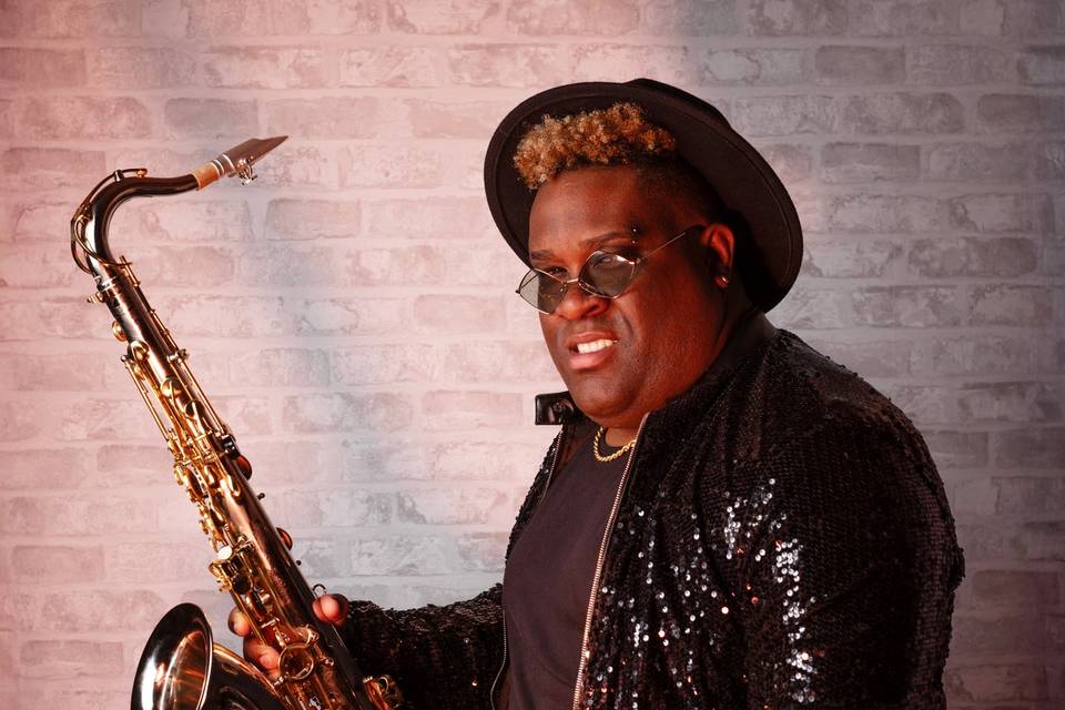 SAXO & Dj SHOW