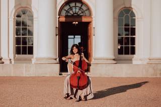 Cellist Jenny