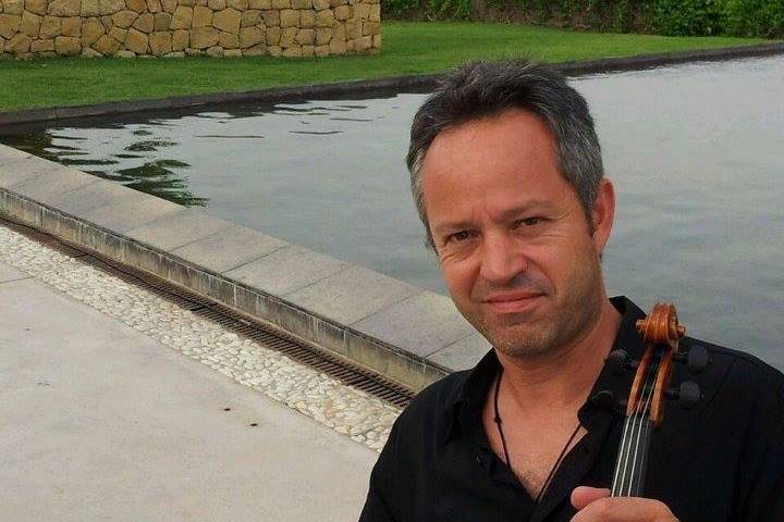 Manuel, violinista