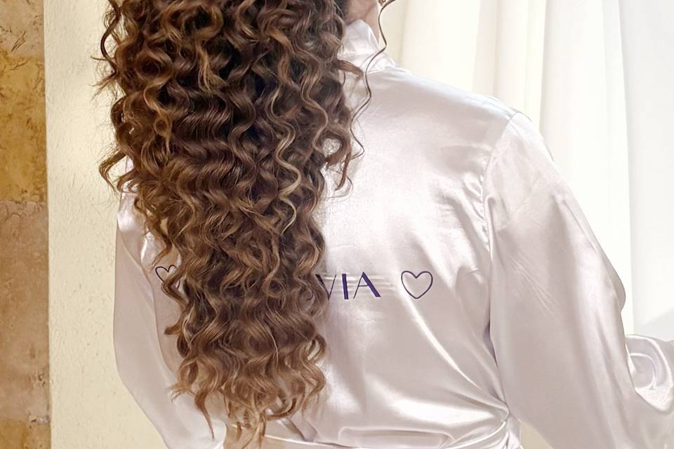 COLA EN CASCADA PERSONALIZADA