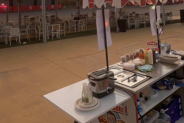 El Pillin Hot Dogs