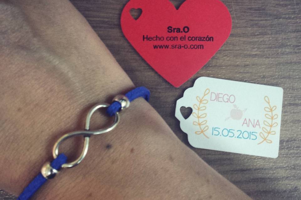 Pulseras para las invitadas